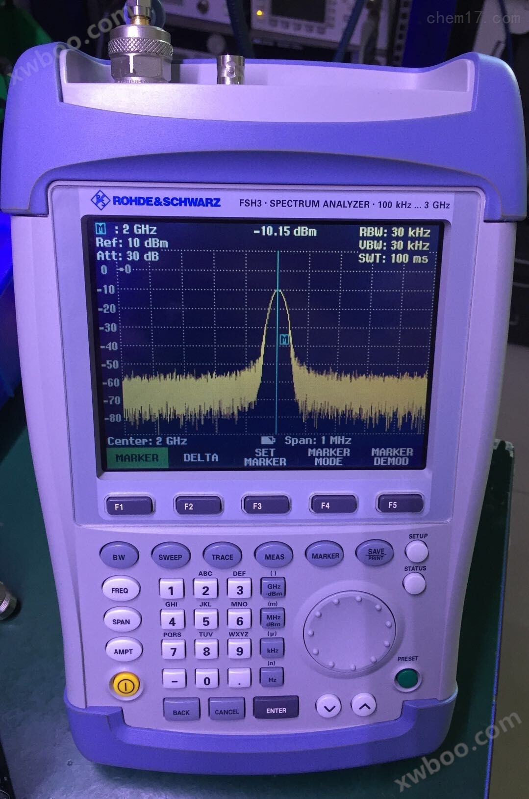 微普测 FSH3. 内置跟踪源 手持频谱分析仪