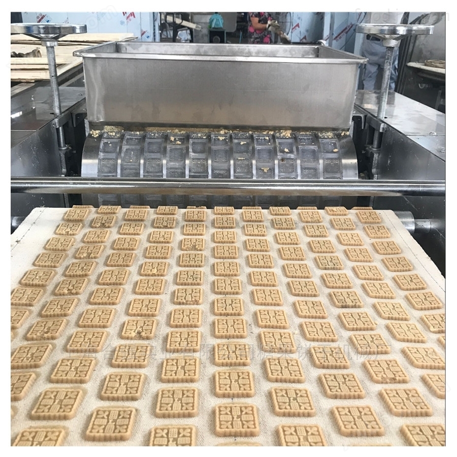 多功能酥性曲奇饼干生产设备 饼干生产线