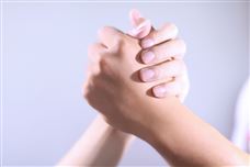 伊顿宣布将收购宝德热管理业务，引入关键液冷技术以拓展数据中心解决方案